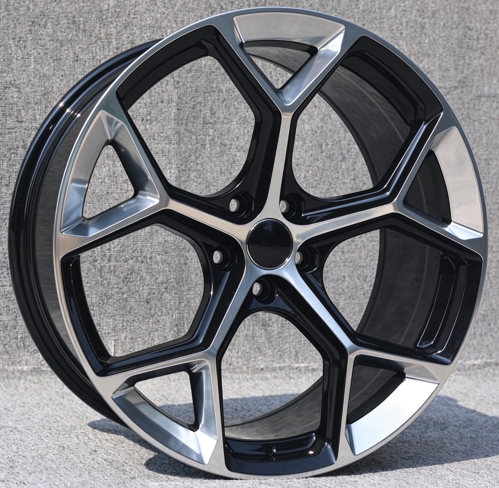 F33F117 Alloy wheel F33F117 — Литой диск F33F117 18×8.0J 5×112 ET40